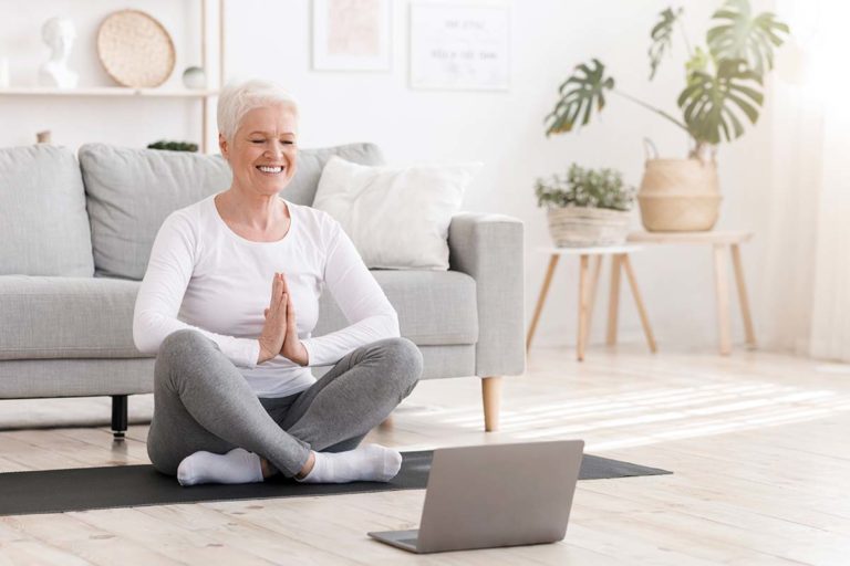 Strategies for Strengthening Mental Focus woman practicing mental focus