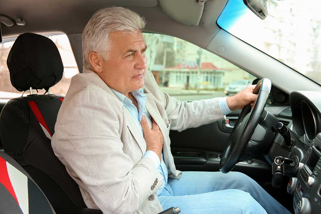 at-what-age-should-seniors-stop-driving-discovery-village