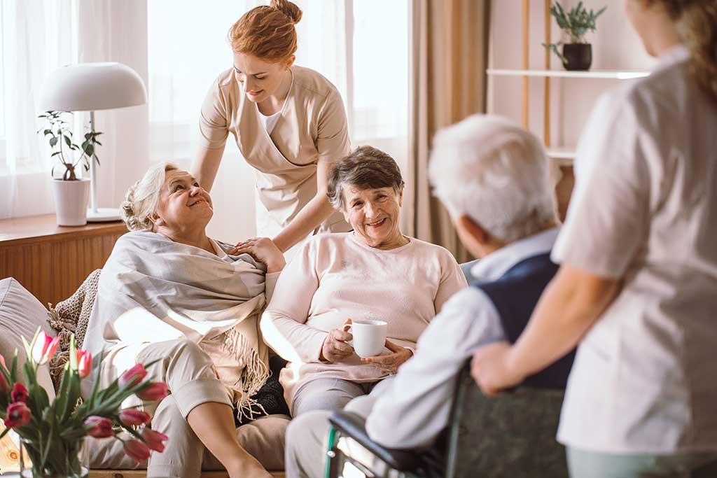 What To Expect From Assisted Living Community Tours In Jacksonville, FL -  Discovery ...
                                            </div>

                                        </div>

                                    </div>
                                </div>
                                
                                
                                    <div class=