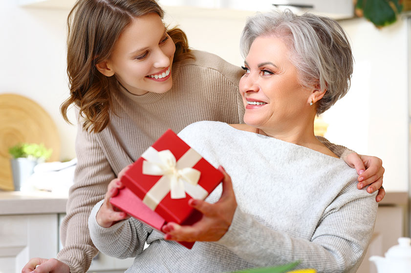 Top Creative Gift Ideas For Elderly Parents - Discovery Village