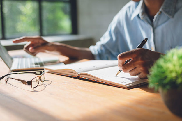 A Checklist Of Items To Bring When Moving Into Memory Care