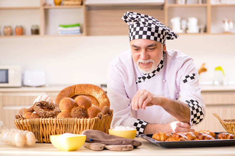 Ways To Earn Extra Cash In Retirement Ways To Earn Extra Cash In Retirement