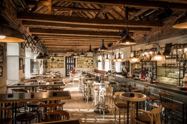 3 Famous Restaurants In Indialantic, FL You Should Visit