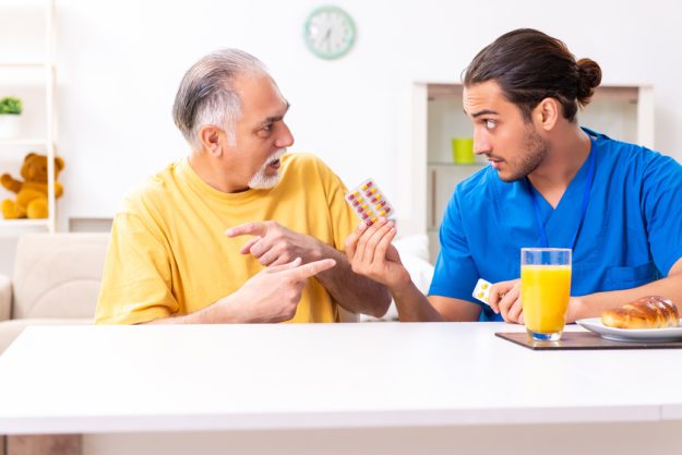 Making Mealtimes Easier For Dementia Patients: 3 Ways Memory Care In Bexar County, TX Can Help