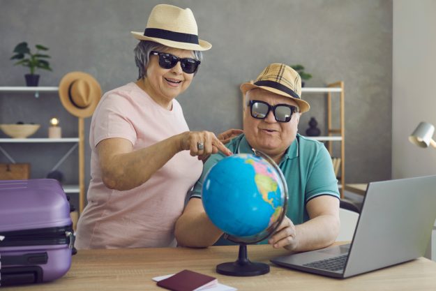 Traveling Tips For Those Living With Dementia Traveling Tips For Those Living With Dementia