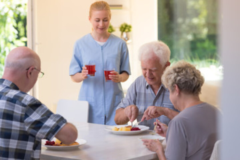 How Assisted Care Living In Florida Ridge, FL Helps Your Loved One With Daily Tasks