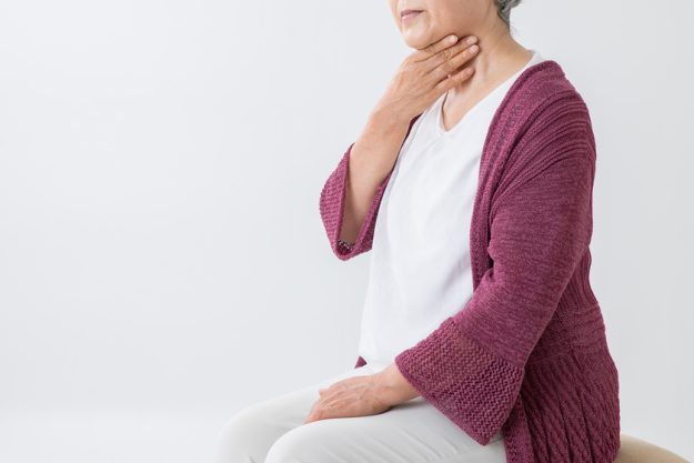 高齢者の女性 Managing Swallowing Difficulties In Elderly: How Senior Living In Lutz, Fl Can Help