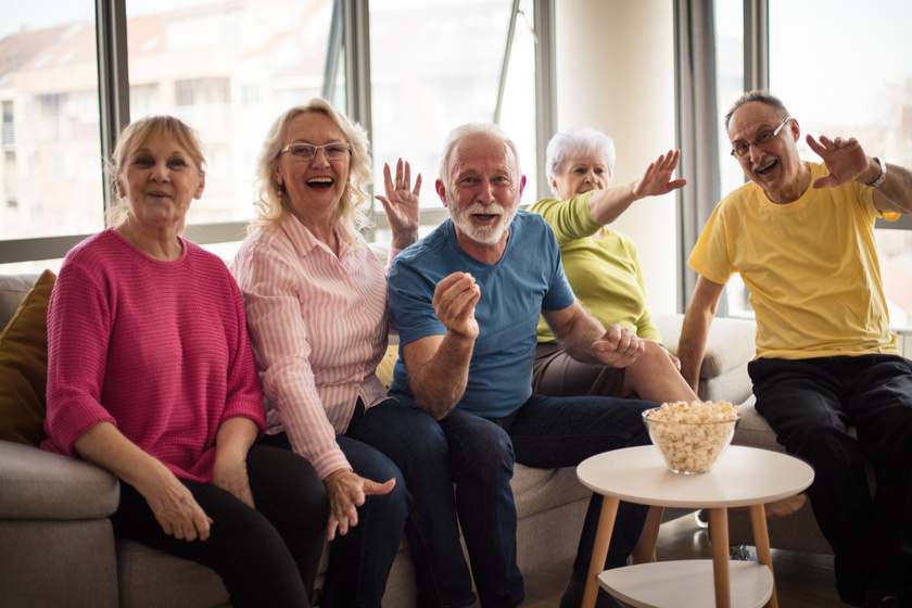 5 Reasons Why Moving to Independent Senior Living in Loxahatchee, FL, Is Better Than Aging at Home