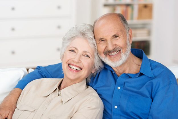 happy-elderly-couple Happy elderly couple
