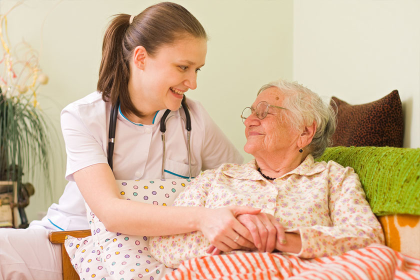 Understanding How Home Care Helps Seniors Manage Chronic Pain