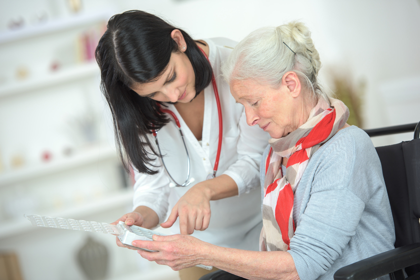 Doctor explaining how to take her medication moving-to-an-assisted-living-apartment-in-hobe-sound-fl-for-widows-why-is-it-a-good-option