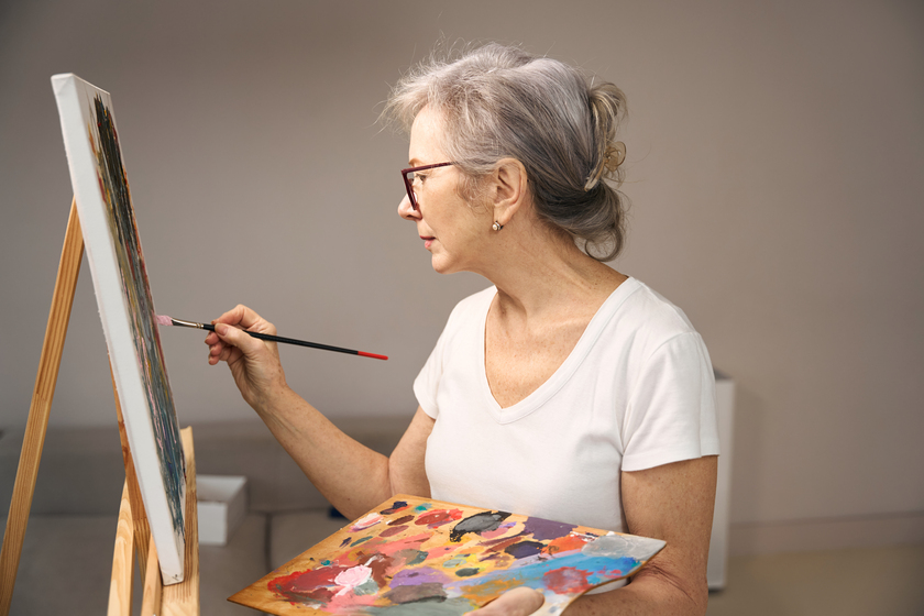 How Can Expressive Art Therapy Boost Seniors' Mental Health ...