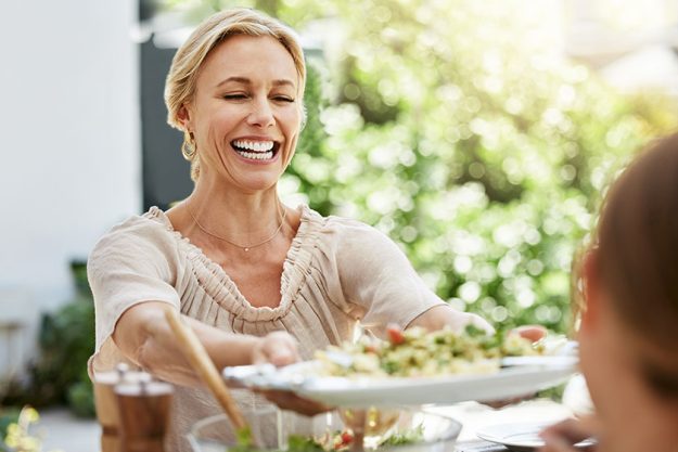 Eating Challenges For The Elderly And How An Assisted Care Facility In Florida Ridge, FL Addresses It