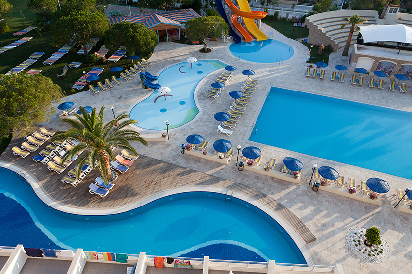 Swimming pool Swimming pool