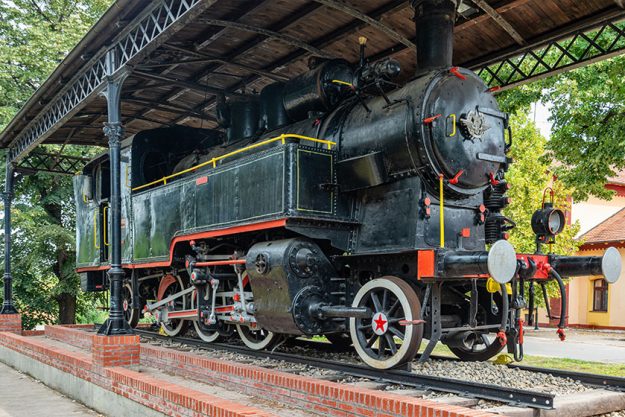 The steam locomotive was made in Budapest in 1916, with 470 horsepower at 60 km/h The steam locomotive was made in Budapest in 1916, with 470 horsepower at 60 km/h
