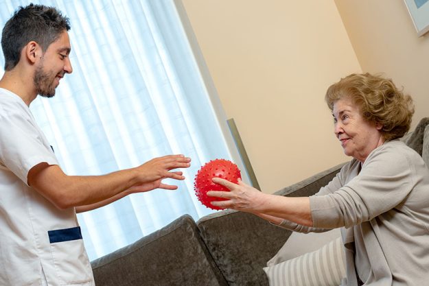 Caring For Someone With Dementia: Knowing The Types Of Help & Support They Need