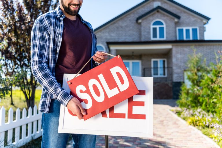 A Guide To Helping Your Aging Parents To Sell A House To Pay For Dementia Assisted Living In Loxahatchee, FL