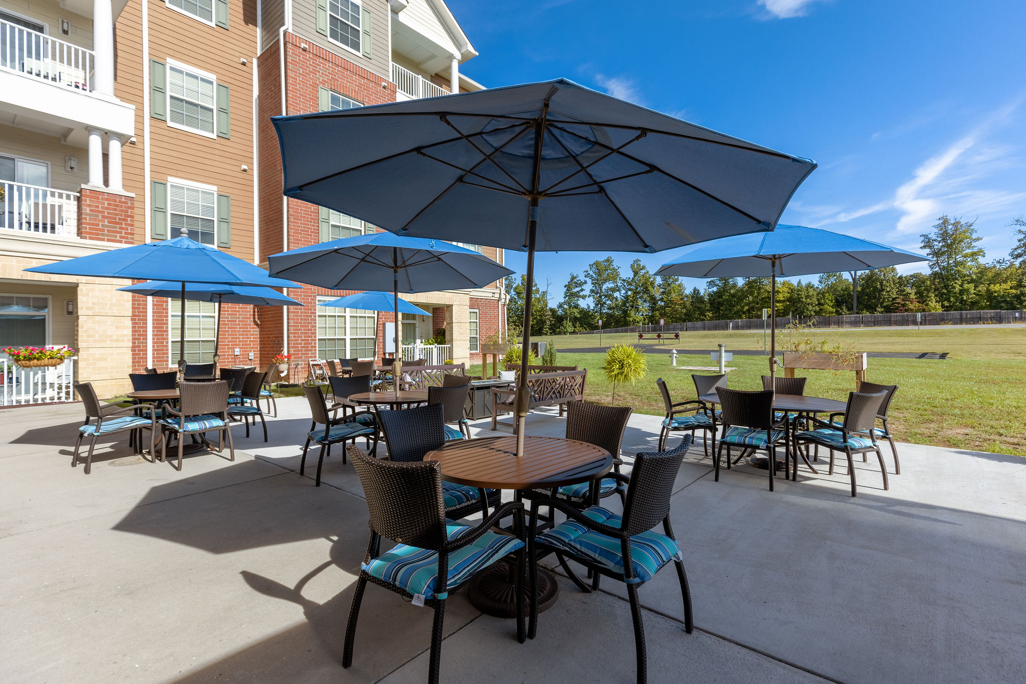 Richmond VA Senior Living Photo Gallery - Discovery Village At the West End