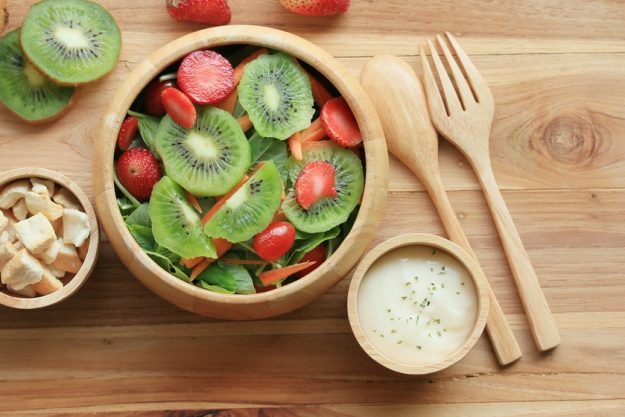 mix salad fresh kiwifruit mix salad fresh kiwifruit