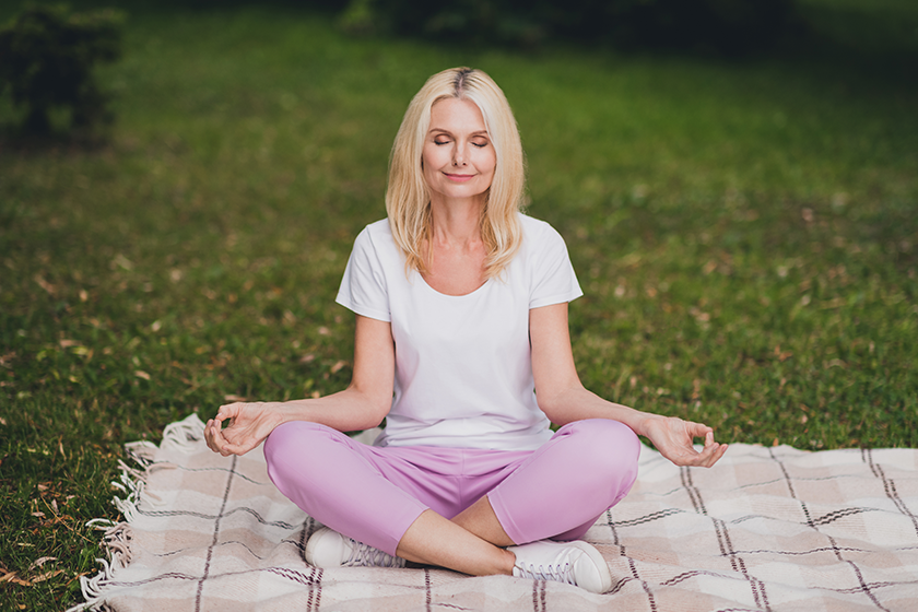 full body photo of aged rest blond lady sit wear t shirt trousers full body photo of aged rest blond lady sit wear t shirt trousers