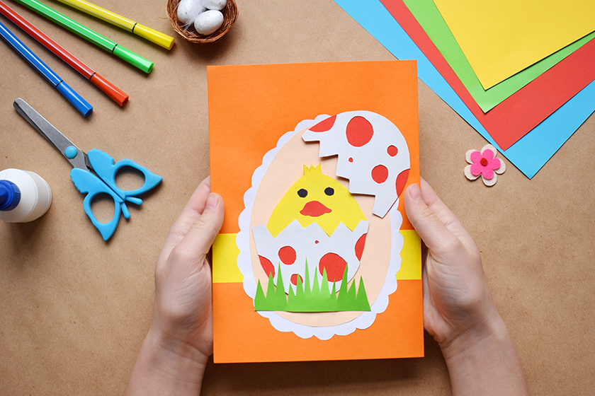 making handmade easter decoration